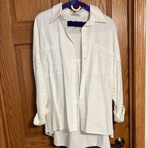 Vintage White Button-Up Shirt with Lace Details